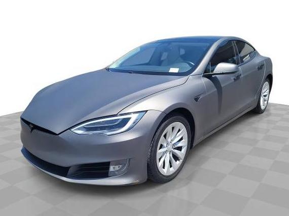 TESLA MODEL S 2018 5YJSA1E29JF272412 image